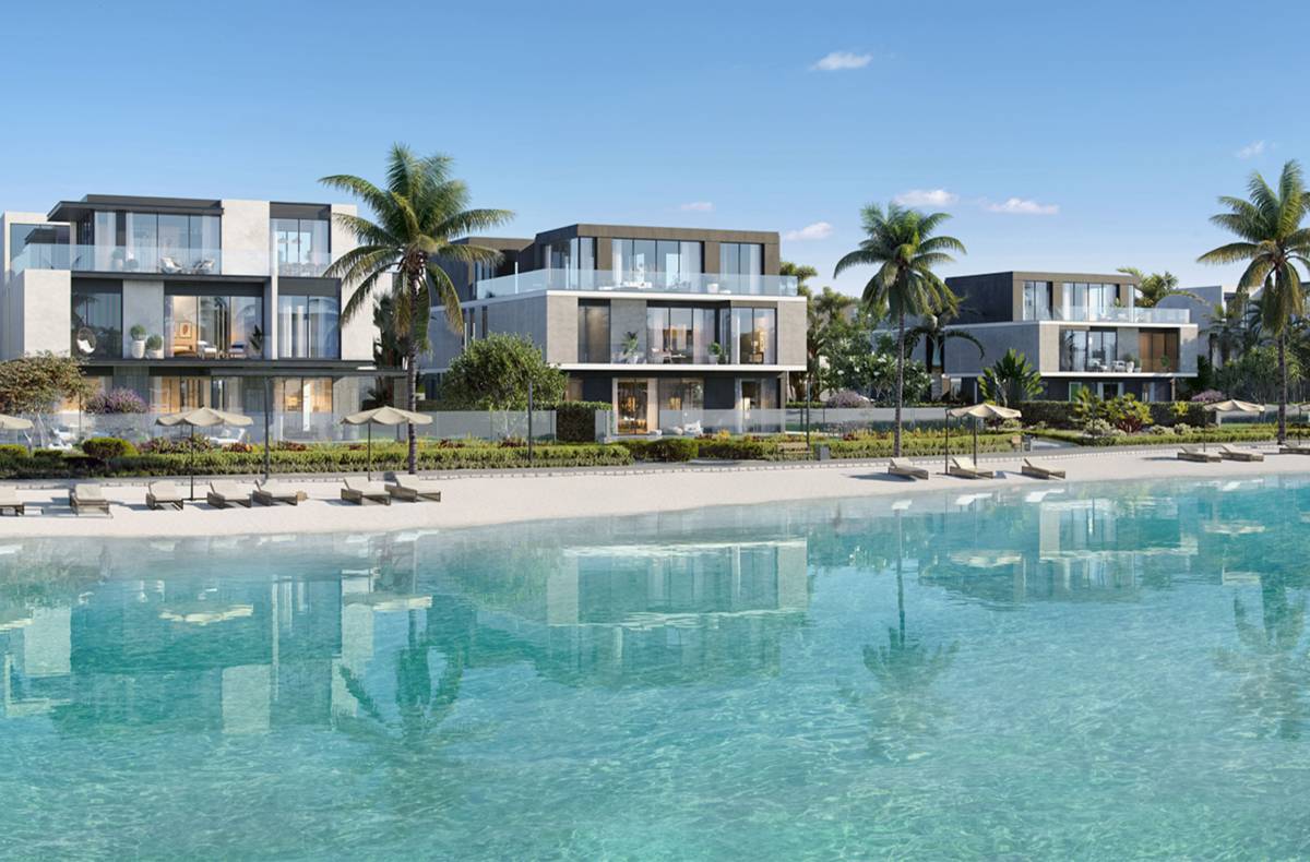 Luxury Beachfront Villa UAE for Sale: Invest in Coastal Living 2025–2026